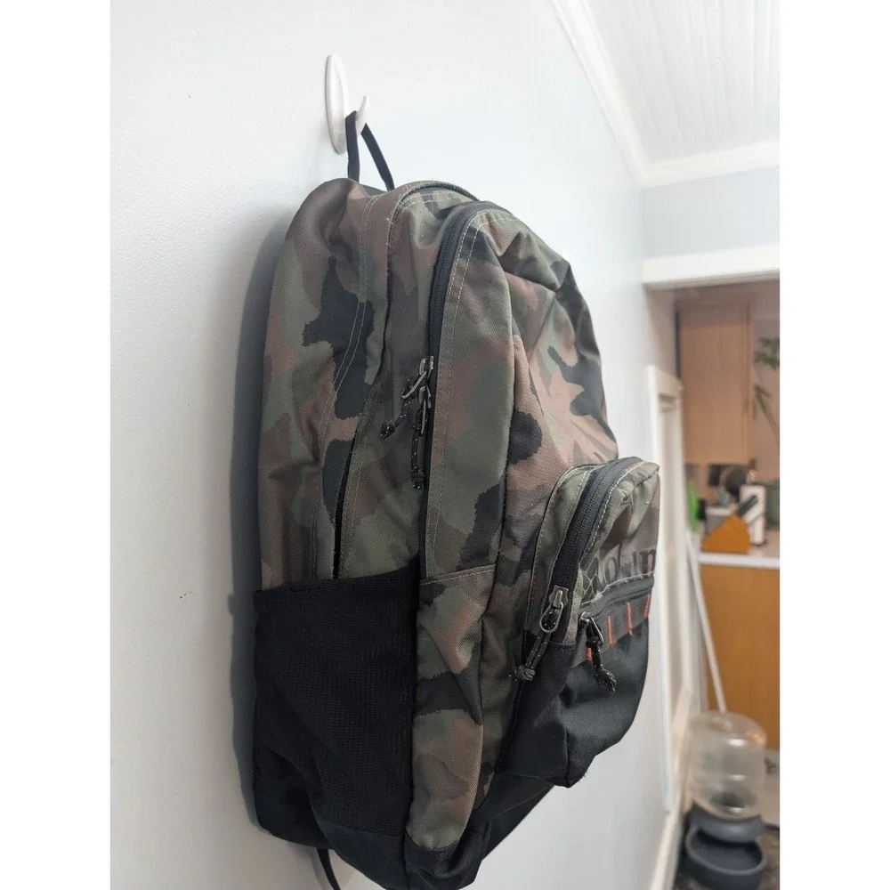 Columbia Unisex Zigzag 30L Backpack Cypress Camouflage Green School Hiking